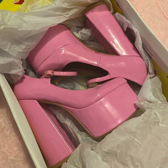 NWT Pink Mary Jane Platform Heels - Picture 1 of 4